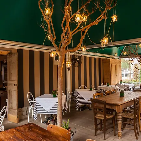 巴多利诺酒店 2* 巴多利诺