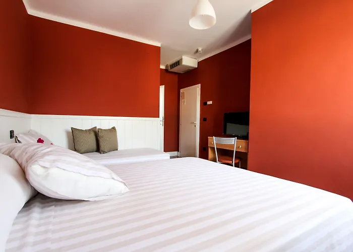 מלון Hotel Bardolino ברדולינו