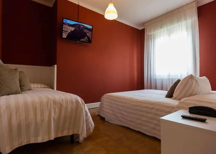 מלון Hotel Bardolino ברדולינו