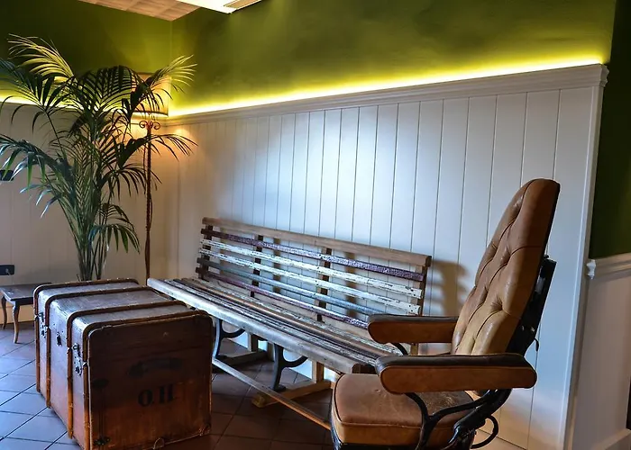 Hotel Bardolino מלון ברדולינו