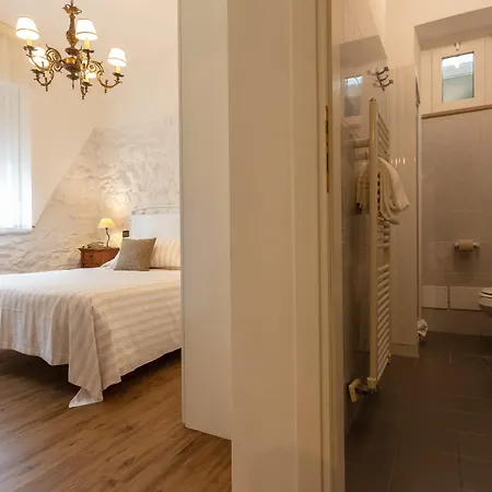 מלון Hotel Bardolino ברדולינו