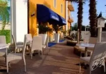 Hotel Bardolino מלון 2*
