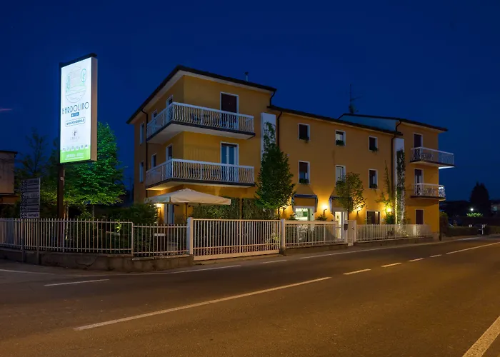 Hotel Bardolino 호텔 2*
