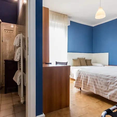 فندق Hotel Bardolino 2*