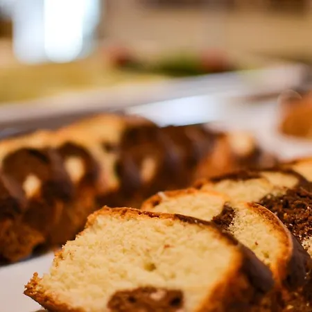 Hotel Bardolino فندق 2*