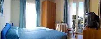 Hotel Bardolino 2* باردولينو